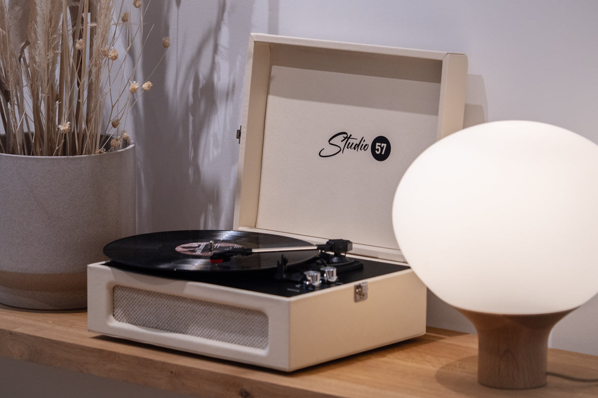Studio 57 Groovy Turntable (White)